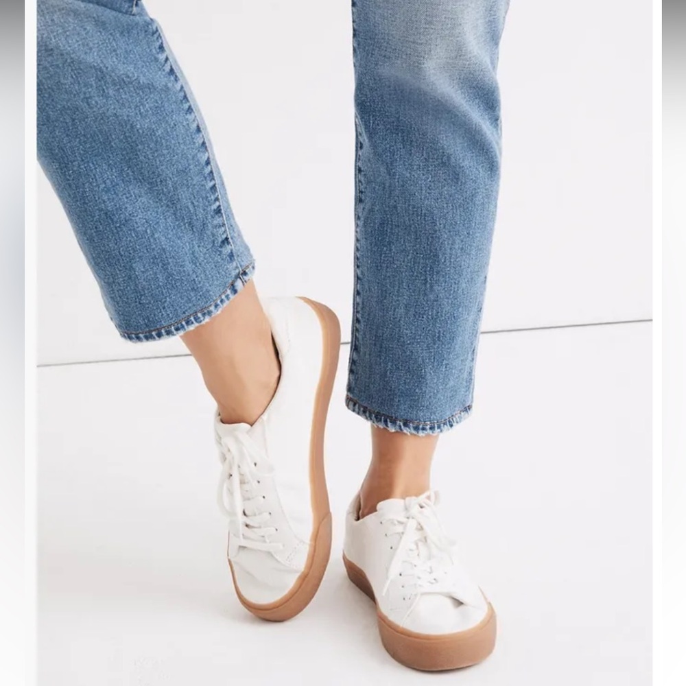 Low Top Trainers